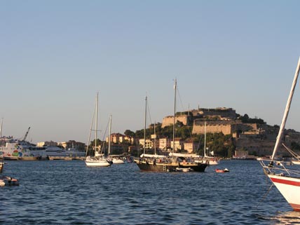 Croisière en voilier dans les Iles Toscanes